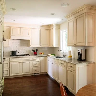 Right-at-Home-in-Highland-Park-Kitchen-2-400x400