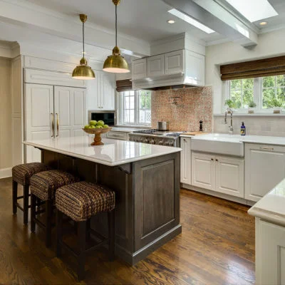 Simply-Gorgeous-in-Glencoe-Kitchen-Feature-400x400