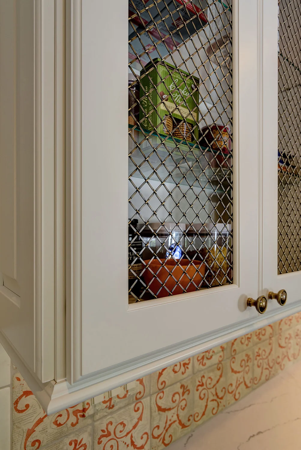 Embellishments Simply Gorgeous in Glencoe Kitchen 17