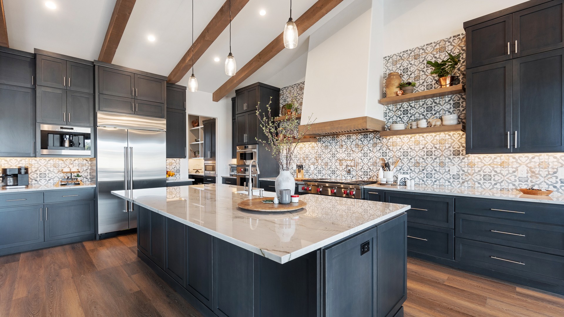 How Do You Choose the Right Kitchen Layout?
