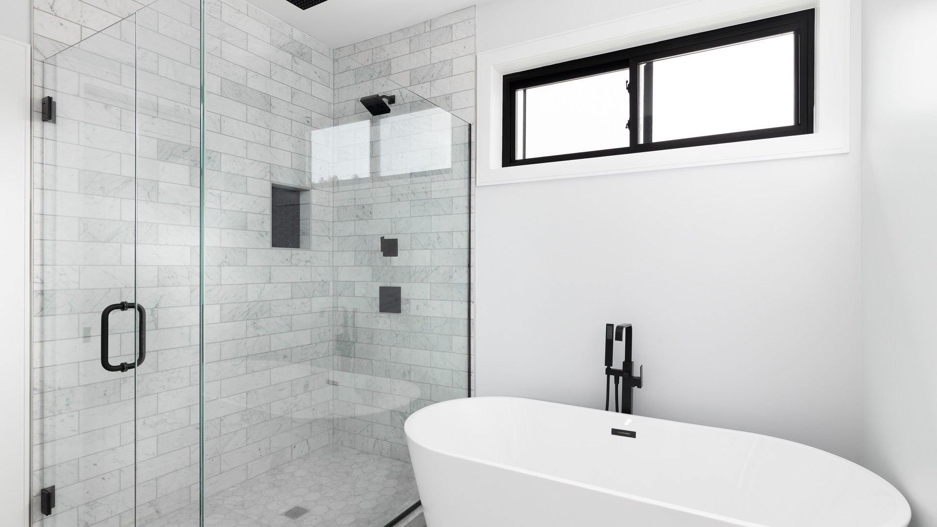 Is a One-Day Bath Remodel Worth the Tradeoffs?