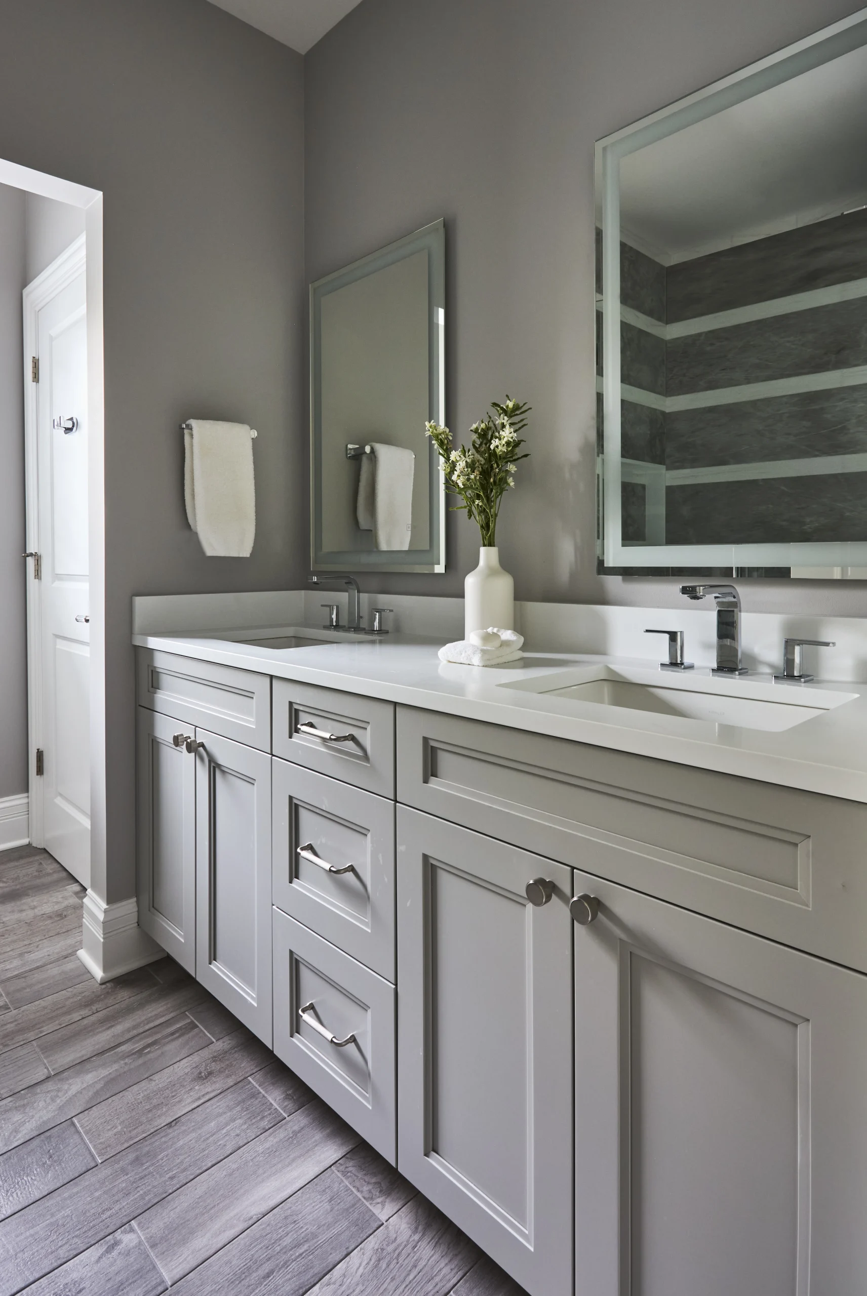 Bathroom Classic Luxury in Northbrook Bath 1 scaled