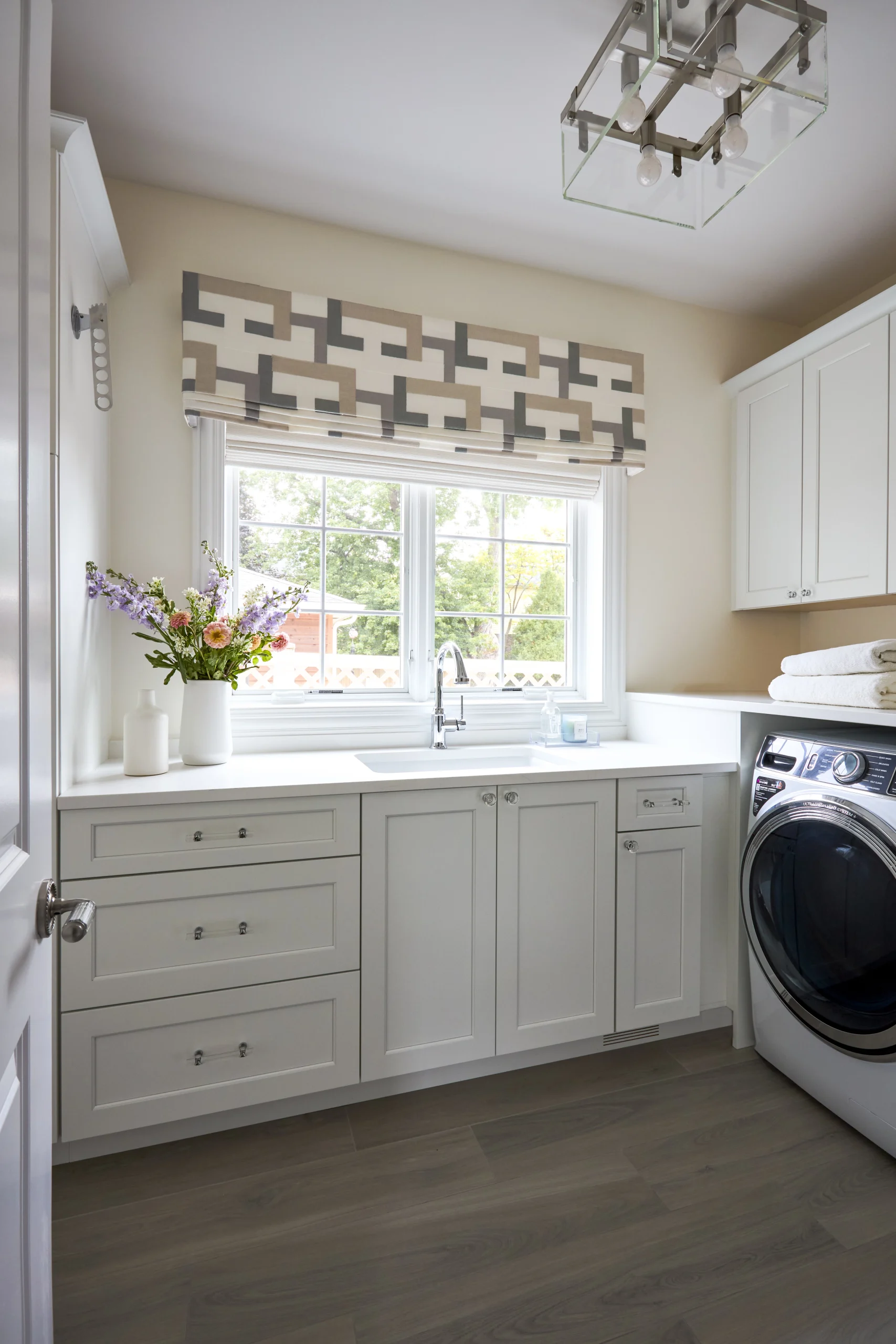 Other Spaces Classic Luxury in Northbrook Laundry Room 3 scaled